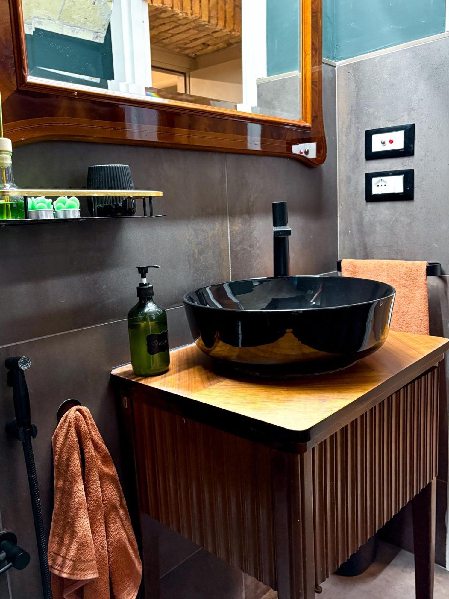 The Shelter Apartment โรม ภายนอก รูปภาพ